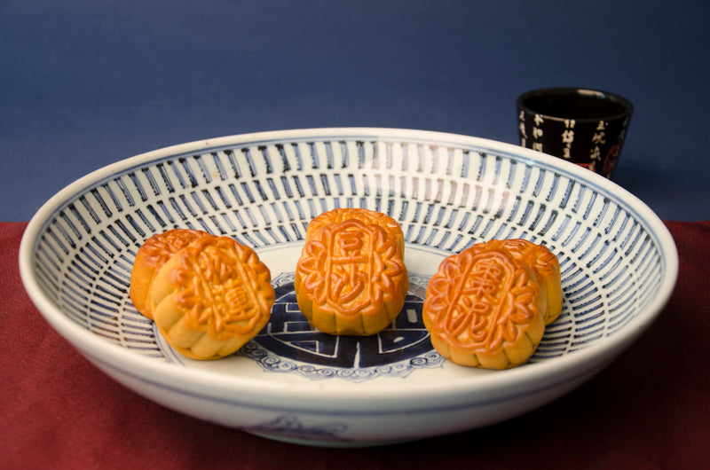 Assorted Small Mooncakes (3 Flavors, 12pcs)